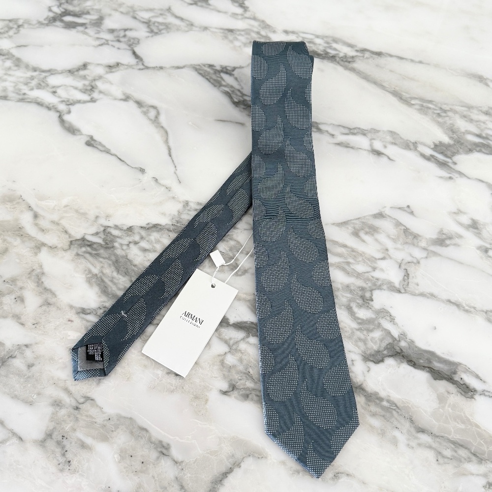 Armani Collezioni Silk Men's Tie, Made in Italy